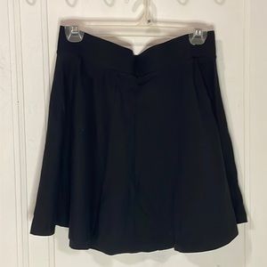 H&M skater skirt, elastic waistband, black, size medium